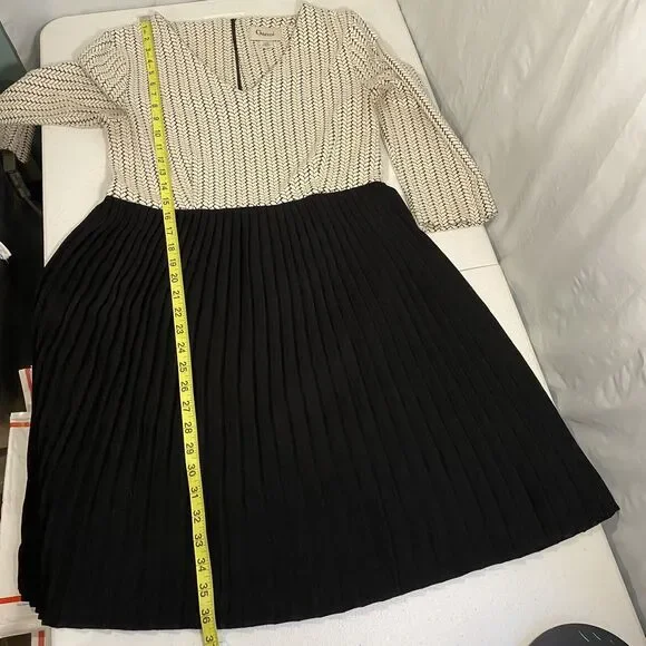 Ganni Anthropologie Jacquard Jersey Knife Pleated Dress Black White Size Medium - Picture 13 of 14